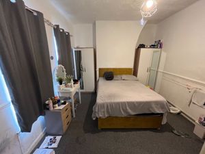 Photo 7- click for photo gallery